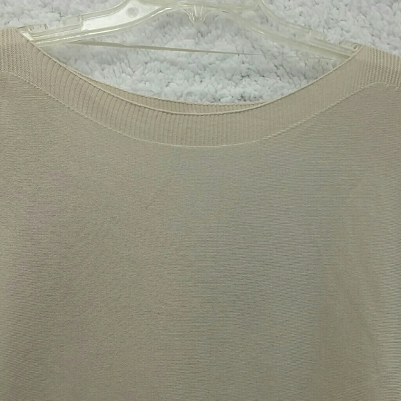 Boat neck cream top - Picture 3 of 7